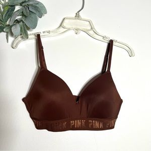 Pink Victoria's secret intimates wear everywhere wireless lightly-lined bra